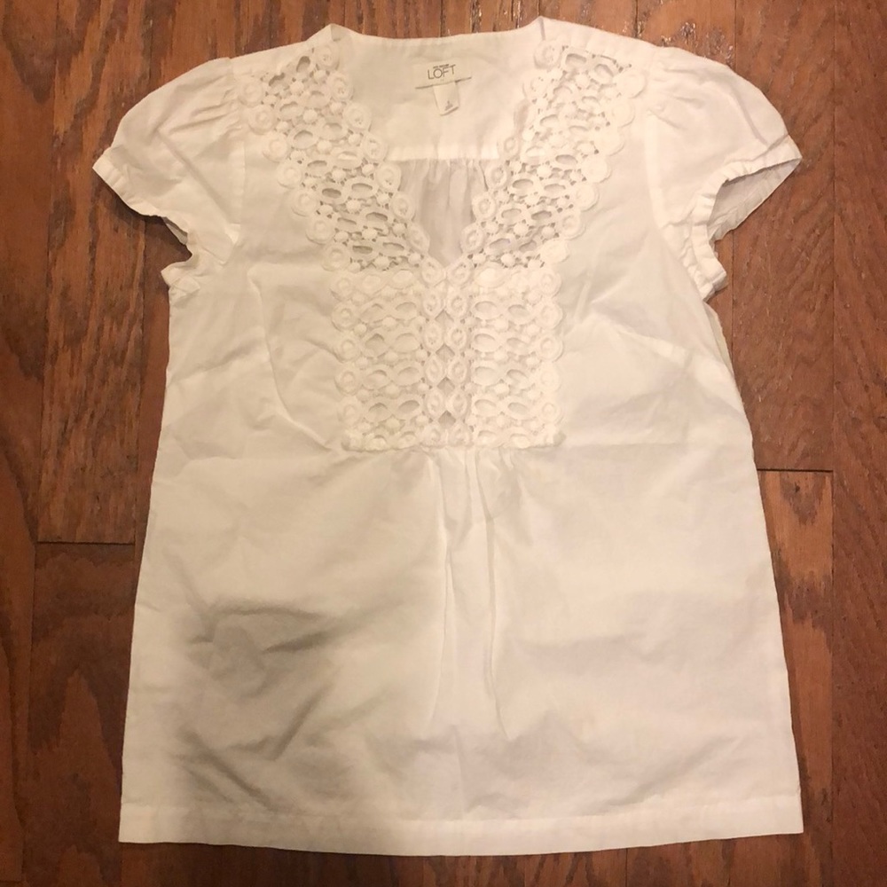 Loft whit cap sleeve top